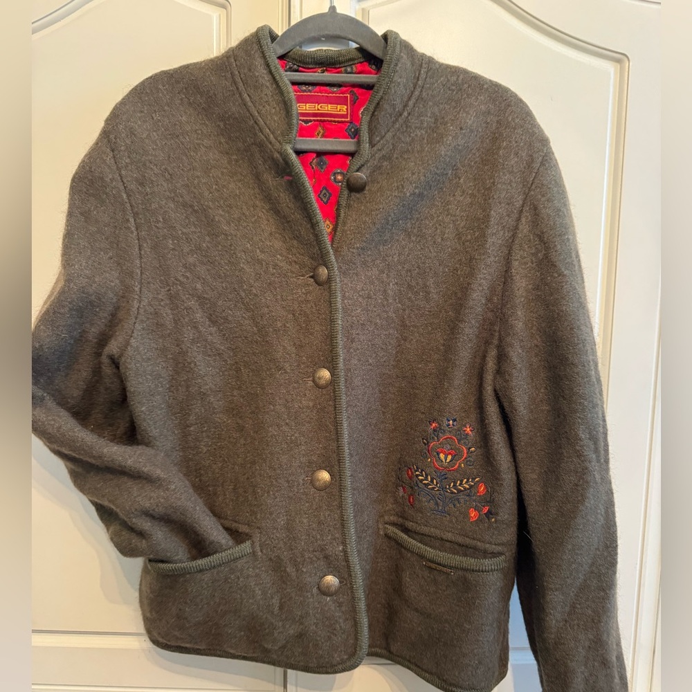 Chic Brown Embroidered Women's Blazer